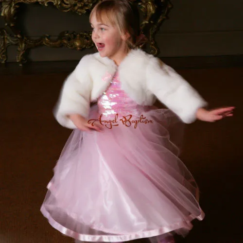 New arrival Autumn Winter wedding warm white/ivory flower girl faux fur cape long sleeves jacket wrap kid bolero capelet New arrival Autumn Winter wedding warm white/ivory flower girl faux fur cape long sleeves jacket wrap kid bolero capelet