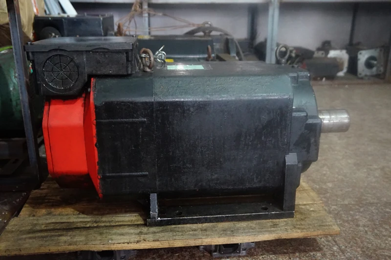 

FANUC SERVO MOTOR AC A06B-0411-B300 warranty for 3 months
