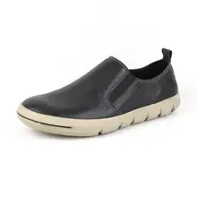 Commerce extérieur mocassins nouveau printemps et d’été paresseux occasionnels chaussures Homme Casual Mocassins en cuir Pleine fleur de Cuir Véritable Hommes chaussures