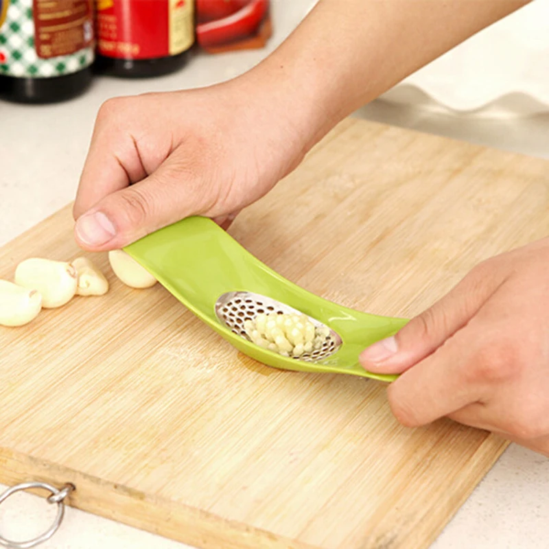 

Hot Selling New Novelty Gadget Kitchen Garlic Press Garlic Crusher Chopper / Accesorios De Cocina / Cozinha Cuisine