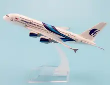 hot sell Size 1:400 plane model A380 Malaysia Sina A380 Metal simulation airplane model for kid toys Christmas gift