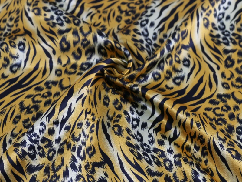 

Africa Wild Leopard Printed Satin Cloth Soft Diy Scraf Fabric Charmeuse
