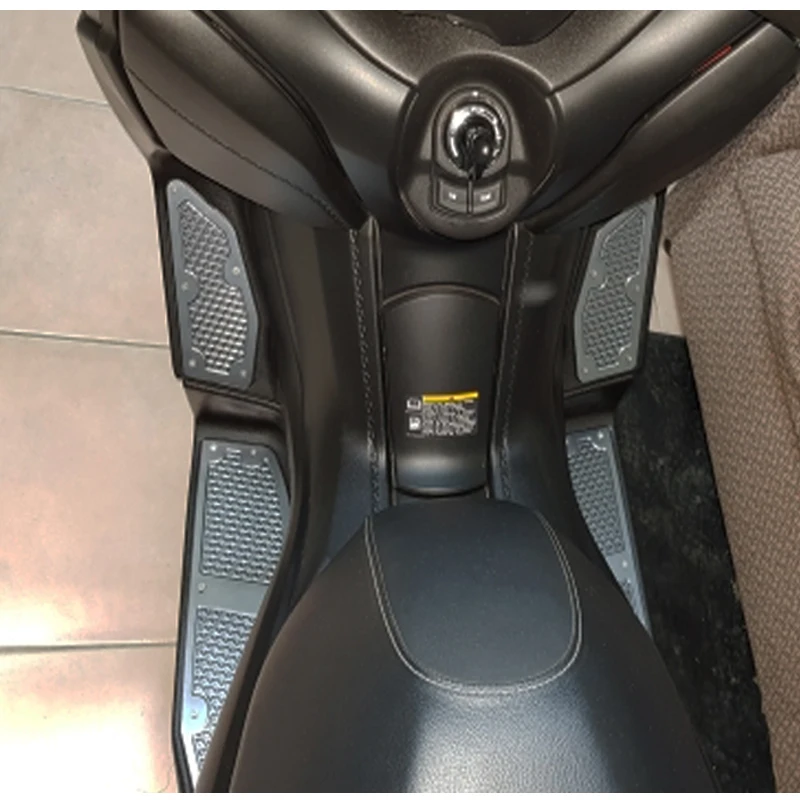 xmax300-1-