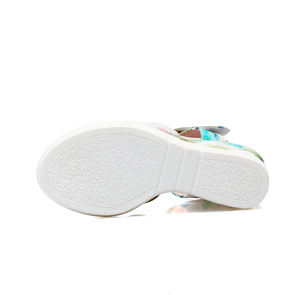 sandals shoes