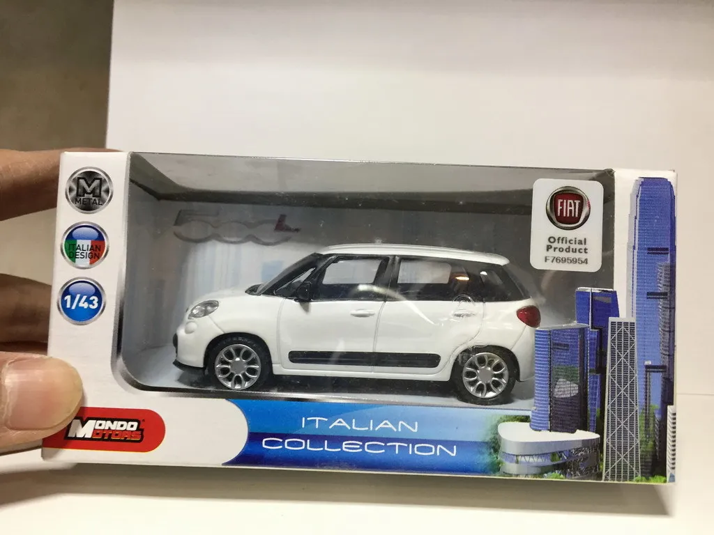 

Genuine Special Die-cast Metal 1/43 Italy Fiat 500 Classic Desktop Display Collection Model