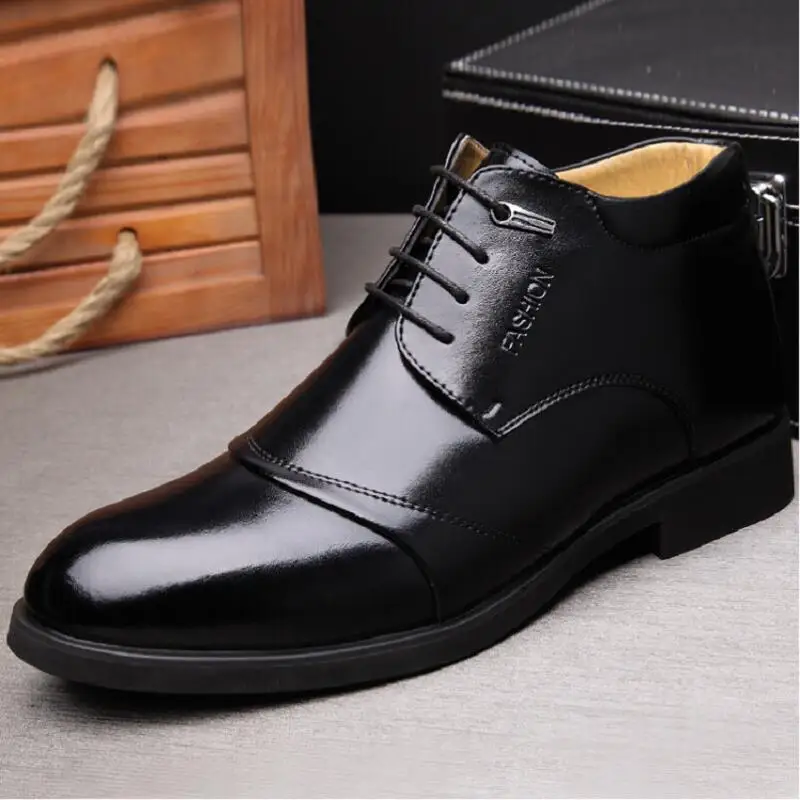 Mans Couro Apartamentos Mycolen Homens Negócios De Casuais Confortáveis Noiva Homme Genuíno Moda Quentes Sapatos Chaussures brown Preto Vestido 00g5vwq