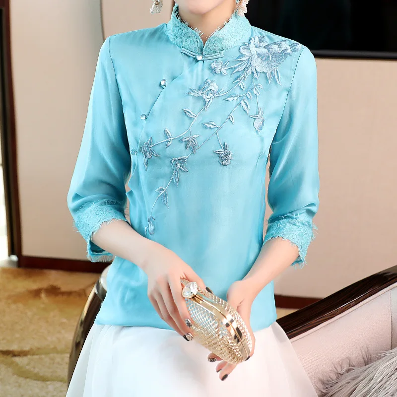 

Blouse Women 2019 Spring Summer New Stand Collar Lace Patchwork Flowers Embroidered Tang Suit Solid Color Women Tops S-XXL