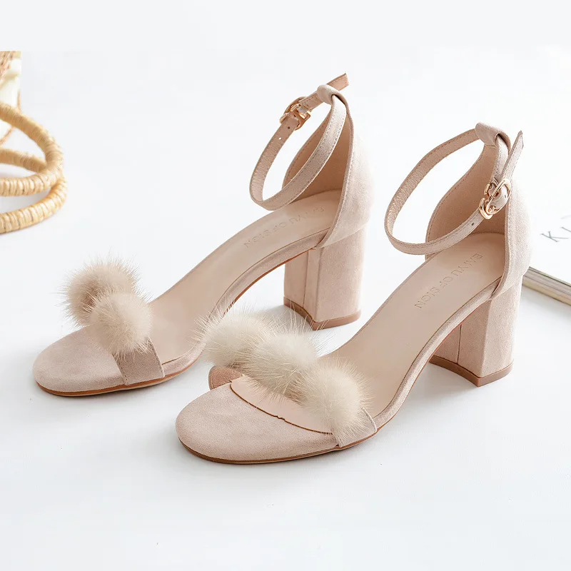 

Fu number wool ball sandals female summer 2019 new fashion design high heel thick with fur high heels plush word with open toe
