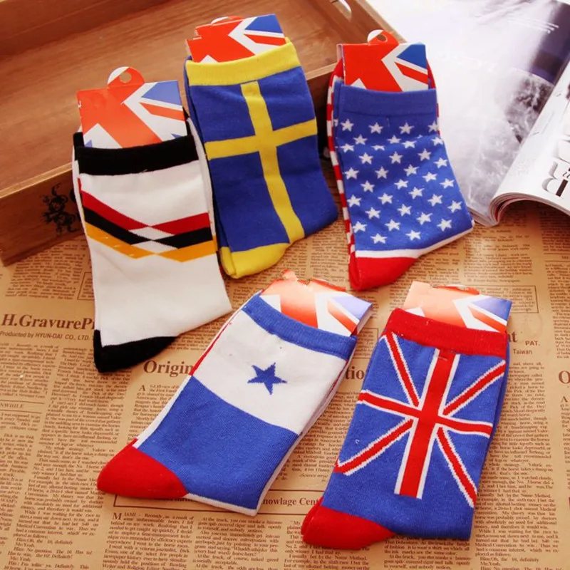 

1 Pair New fashion men's autumn winter cotton socks bright national flag pattern casual socks for men/boy