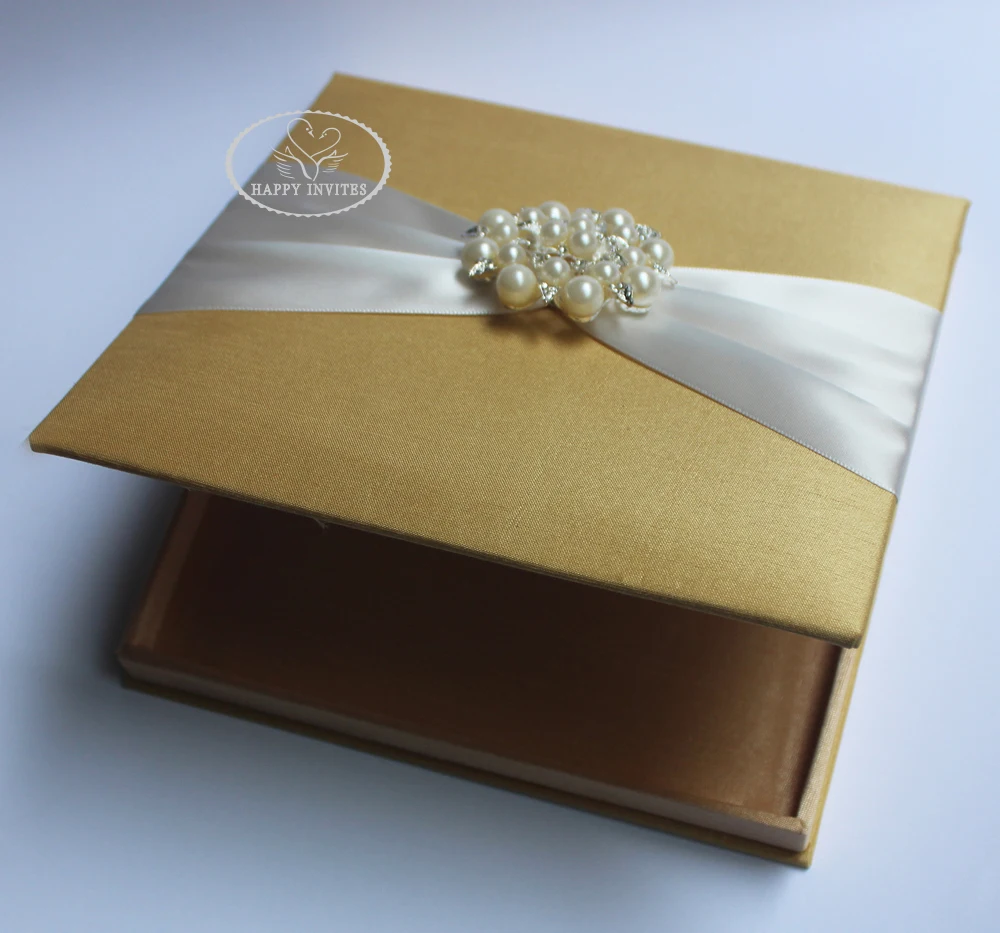 HI2019-19 Hot Sale Champagne Silk Box with Brooch   More Colors Available