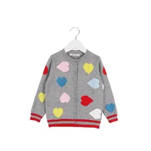 Модный Детский свитер на пуговицах; кардиган с сердечками для мальчиков и девочек; детские топы; трикотажная одежда для малышей; детский хлопковый кардиган; верхняя одежда