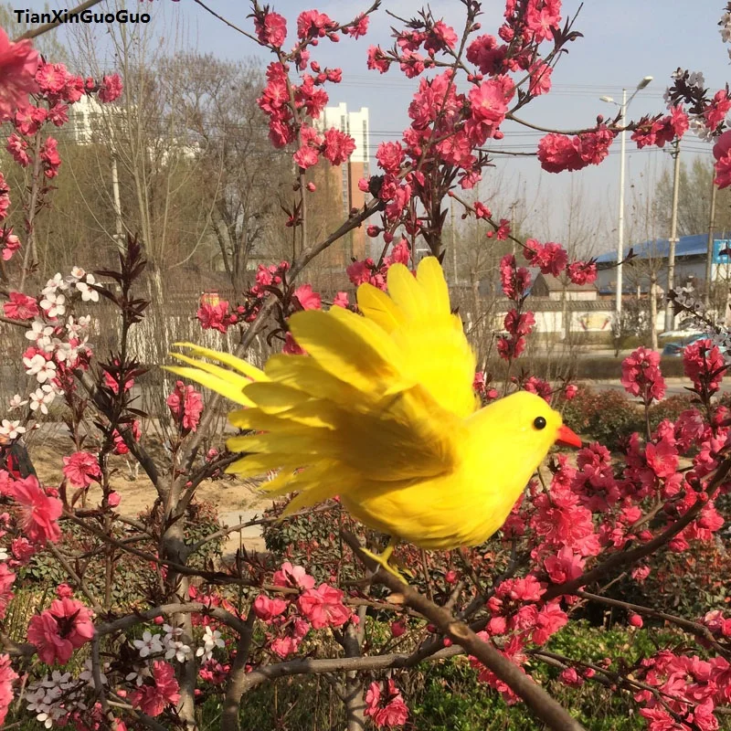 

about 12x15cm simulation bird hard model polyethylene&feathers spreading wings yellow bird handicraft garden decoration s1084