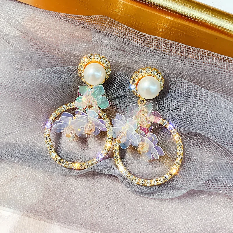 

New Classic Geometric Circle Earrings Long Style Temperament Super Fairy Pearl Color Sequins Flower Fringed Earrings For Women