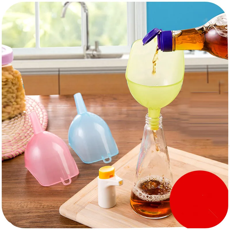 

2 Pcs/Set New Useful Kitchen Lab Oil Fuel Water Refilling Plastic Filter Funnel F2154