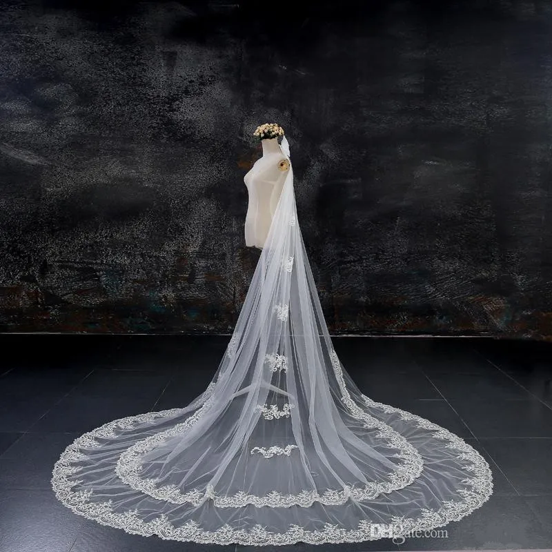 beauty-ivory-5-meters-long-train-applique-edge-wedding-bridal-veils-wedding-veils-bridal-accessories-veils-v329029 (1)