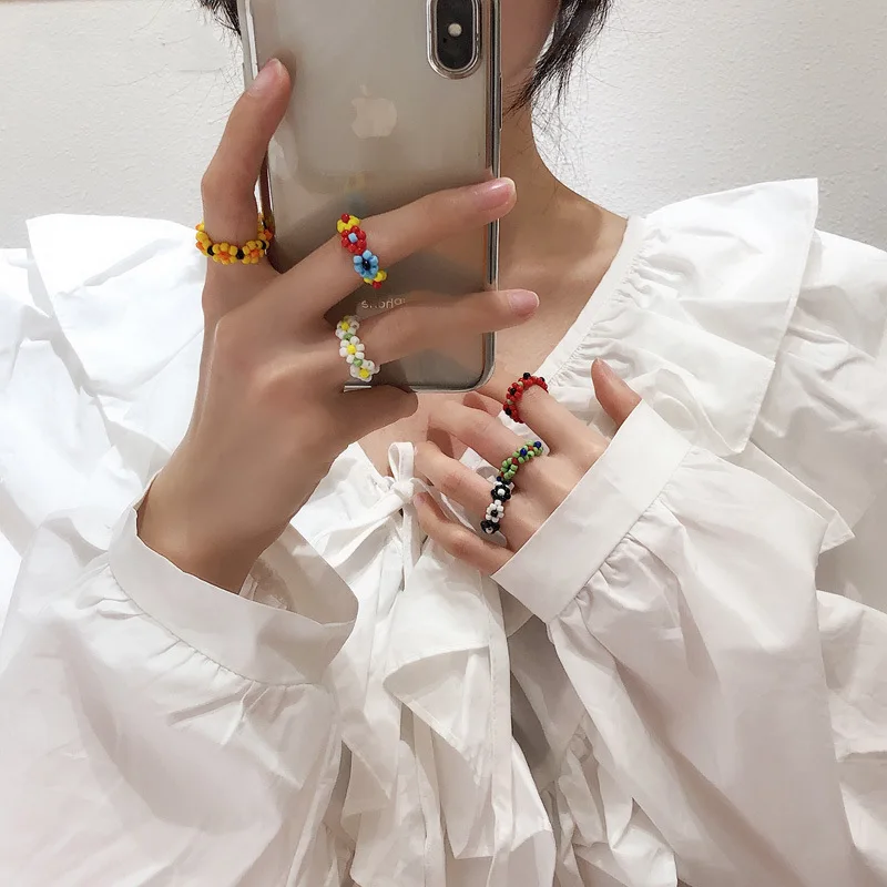 

Fashion Flower Ring Trendy Korean Original Multi-color Small Flowers Rice Beads Ring Women Girl Jewelry Handmade Knit Style Ring