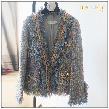 

New autumn and winter style is a small lady coat