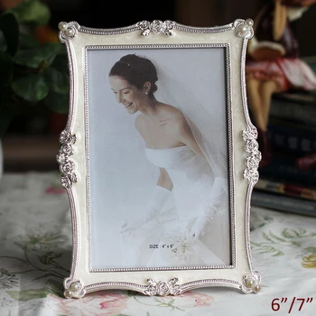 

Wedding Accents European Style Rose Flowers Design Shiny Silver Plating with White Epoxy and Pearls Jeweled Metal Picture Frame