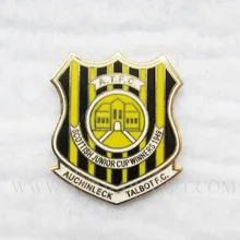 Пользовательские Твердые эмалированные спортивные значки футбольного клуба новые Желтые цвета Позолоченные высокого качества 31 мм дизайн вашего логотипа