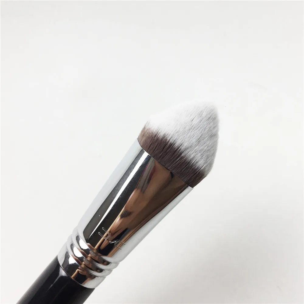 CVC 4DHD KABUKI BRUSH _ 3