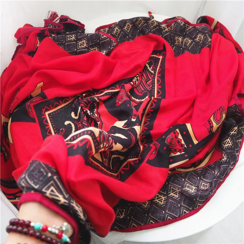 10907673794_2059409017