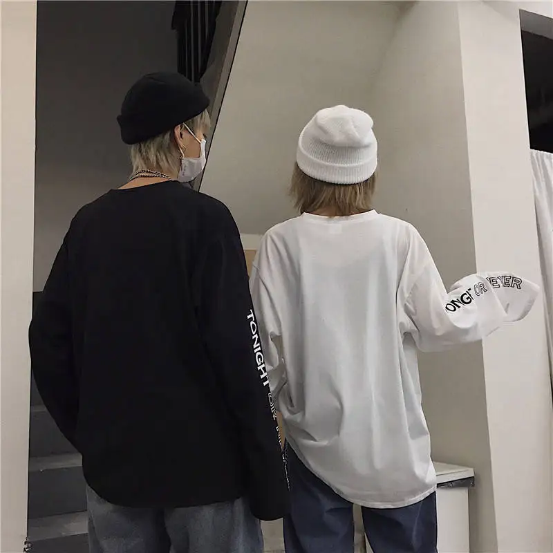 Koop Mode 2019 Brief Print Japan Harajuku Zwart Wit Hip Hop Tshirt Streetwear Mannen Vrouwen Paar Lange Mouwen Losse T shirt grappig