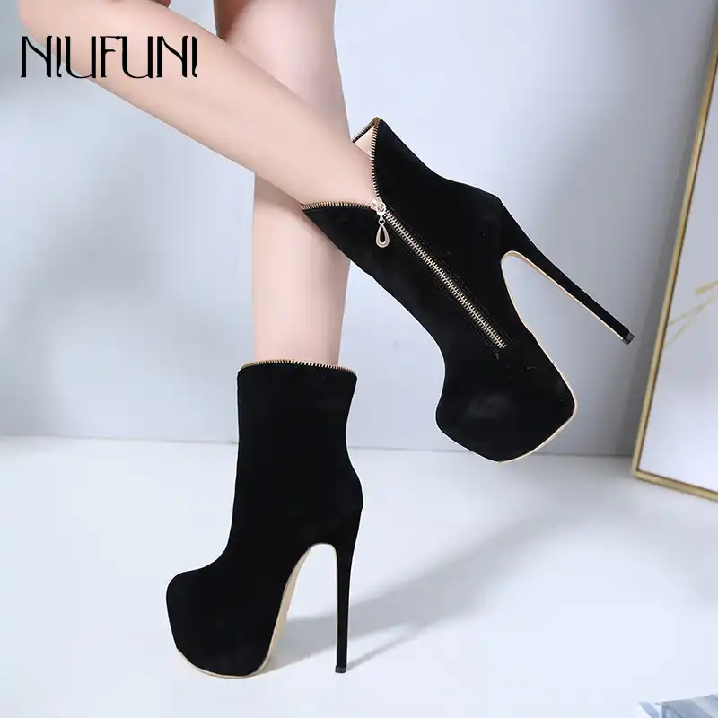 black ankle booties round toe