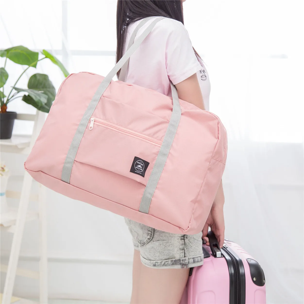 

Travelling Gym bags Portable Female Folding Storage Sport Bag Large Capacity Women Fitness Bag Male Tie Case