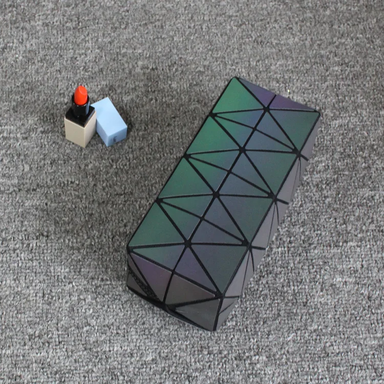 

Ladies Cosmetics Organizer Folding Travel Make Up Bag wholesale New Geometric Zipper Cosmetic Bag Women Luminous Makeup Bag