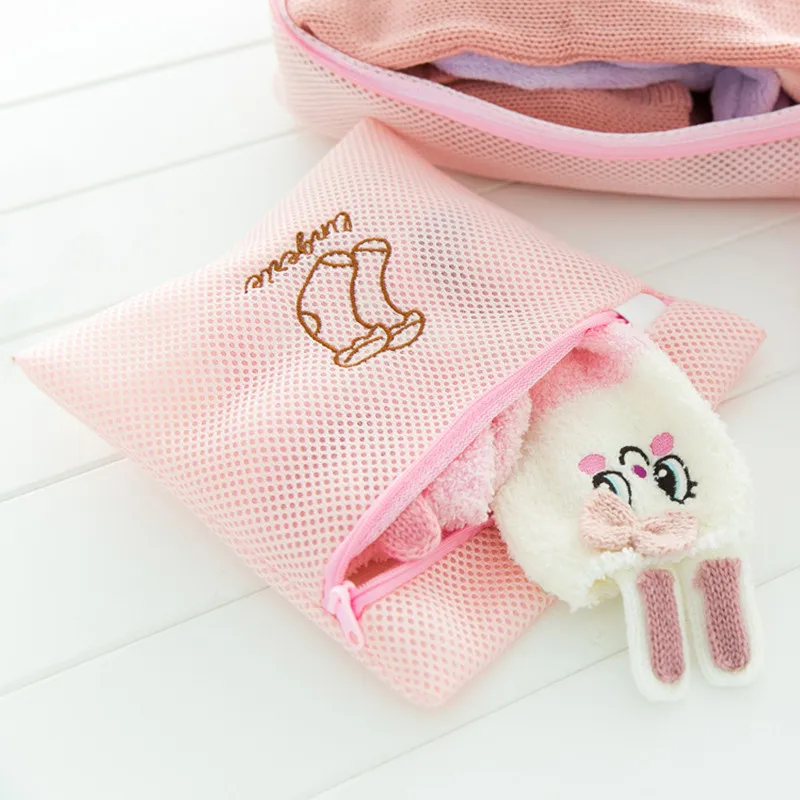 4112113623_1051487683