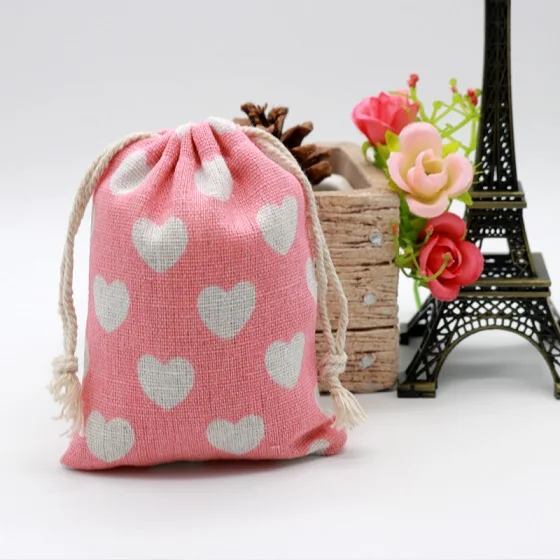 10pcs/lot Cute Linen Drawable Cotton Bags 9x12cm Handmade Travel Packaging Pouches Dry Small Cloth Jewelry Cotton Bags for Party - Цвет: pink white heart