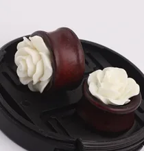 2pcs white rose flower wood stud earrings ear tunnel plug kit stretcher flesh expander body jewelry piercing earrings bijoux