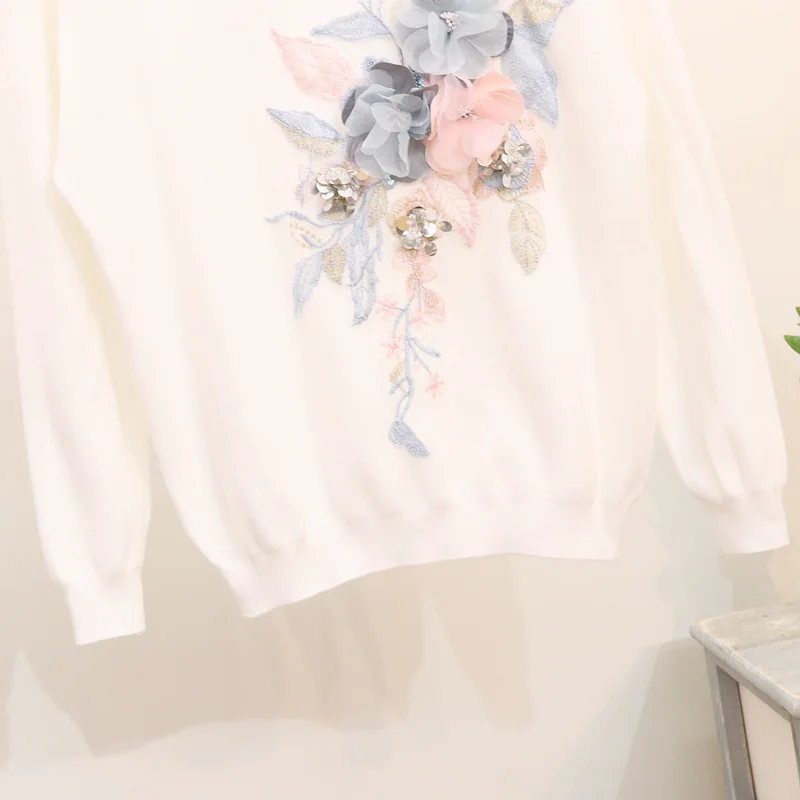 Mooirue осенние женские комплекты с цветочным принтом Милая Трикотажная футболка с вышивкой+ узкие джинсы-карандаш женский белый розовый комплект из двух предметов