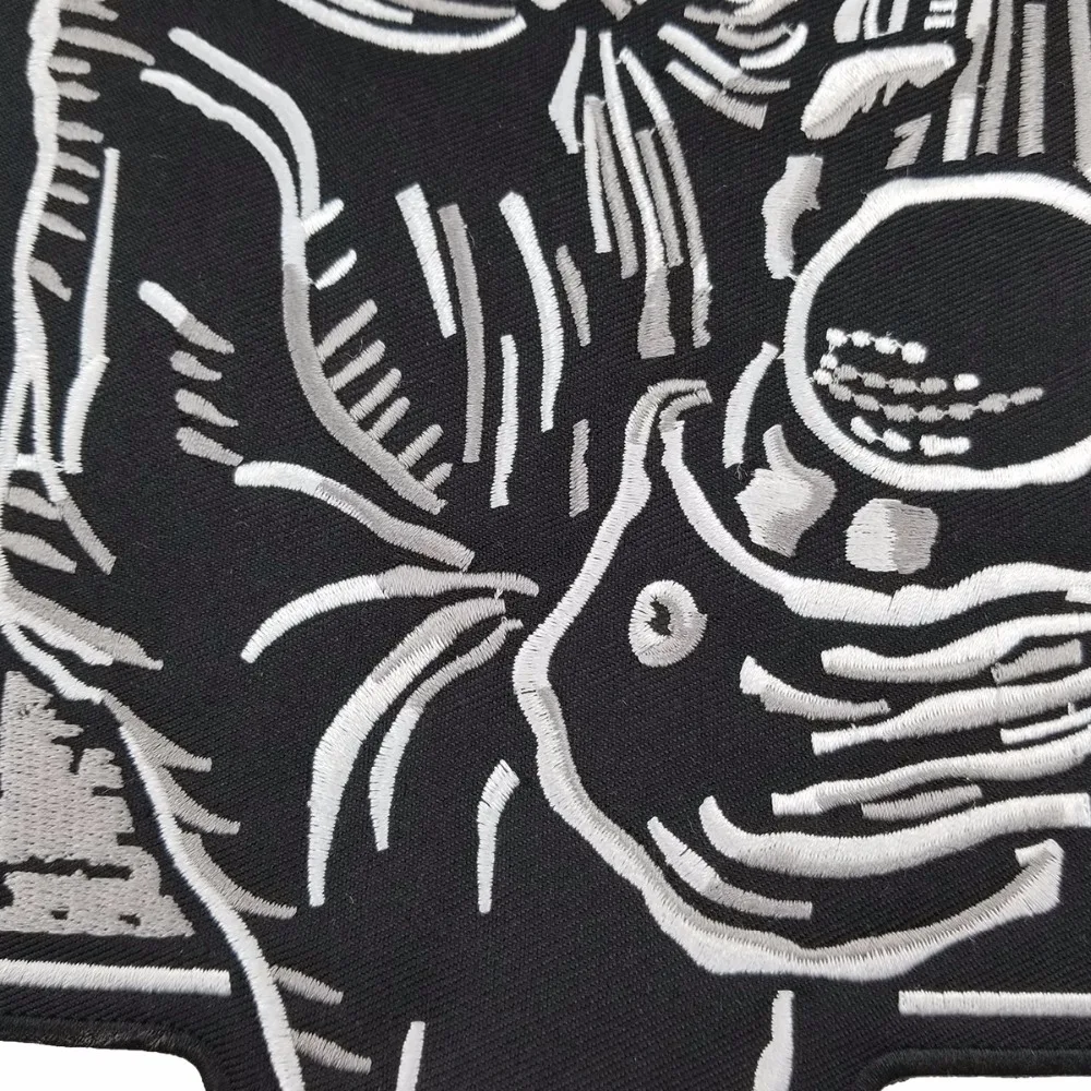 Skull with Gun vest back patch embroidery iron-on cool jacket biker mini patches garment accessory (2)