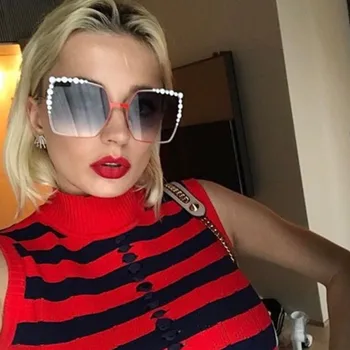 

2019 Women Oversize Square pilot Sunglasses Women Rhinestone New Fashion Brand Designer Black Red Female Sun Glasses