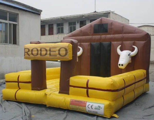 Hot sale thrilling inflatable mechanical bull mattress