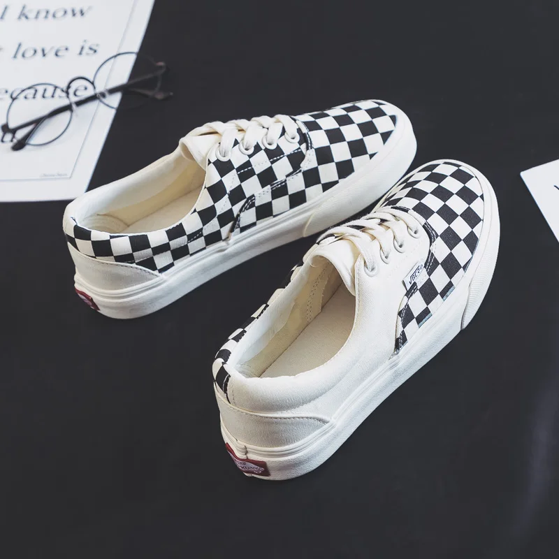 

Girls Canvas Shoes Black-and-White Chequered Korean Version Trainers Women Skateboard Shoes Flat Heel Lace Up All Match 35-39