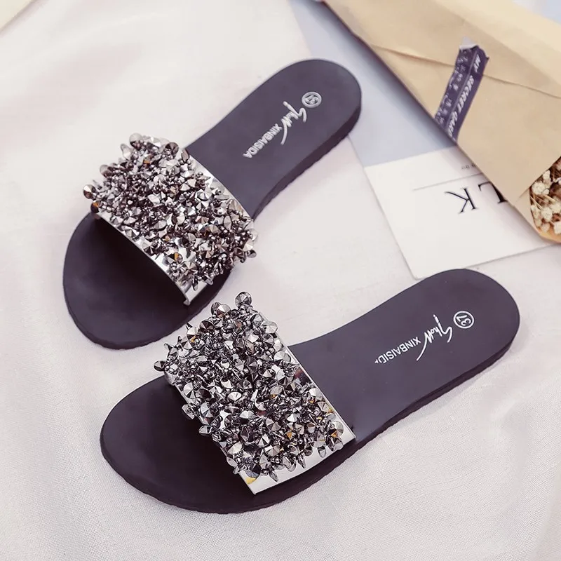 

Silver Rhinestone Slippers Women Slides Summer Beach Fashion 2020 Sandals Rivet Casual Flats Ladies Shoes Sandals Shiny