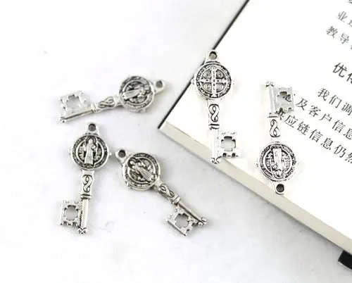 270 шт. тибетское серебро Цвет крест овальной ключ очарование a12677