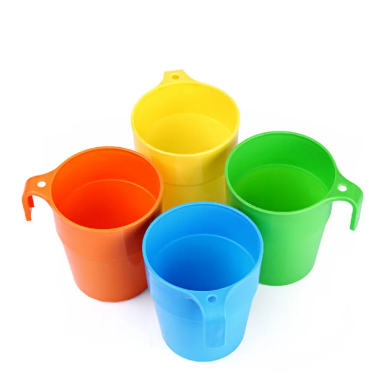 Plastic cup gargle drinks plastic cup (with handle) in children tumbler