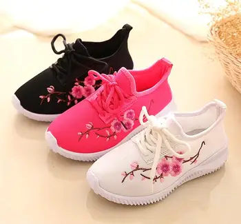 

2019 new Fashion Kids Shoes floral embroidery baby girl sport sneakers children ultra-light comfortable shoes Breathable