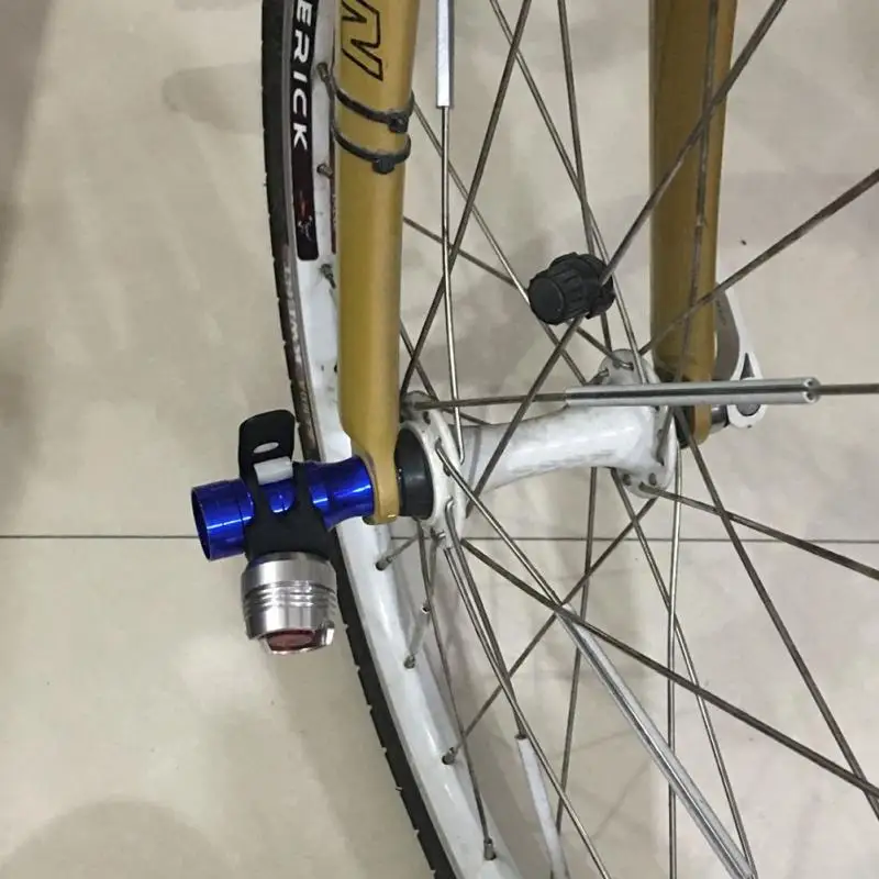 Держатель лампы для MTB велосипеда быстросъемное колесо держатель передней лампы для велосипедных шампуров держатель лампы для концентраторов#0904
