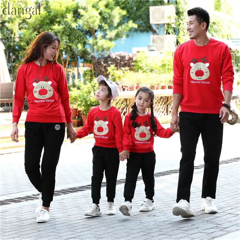 

Matching Family Christmas Sweate Cute Deer Red White T shirt with Wool Korean Couple Clothes Matching Family Winter Warm Tick