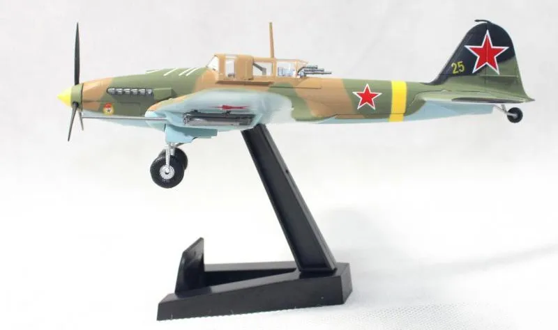 Трубач 1: 72 советские ВВС во время Второй мировой войны IL-2M3 истребитель-бомбардировщик модель 36413 избранная модель