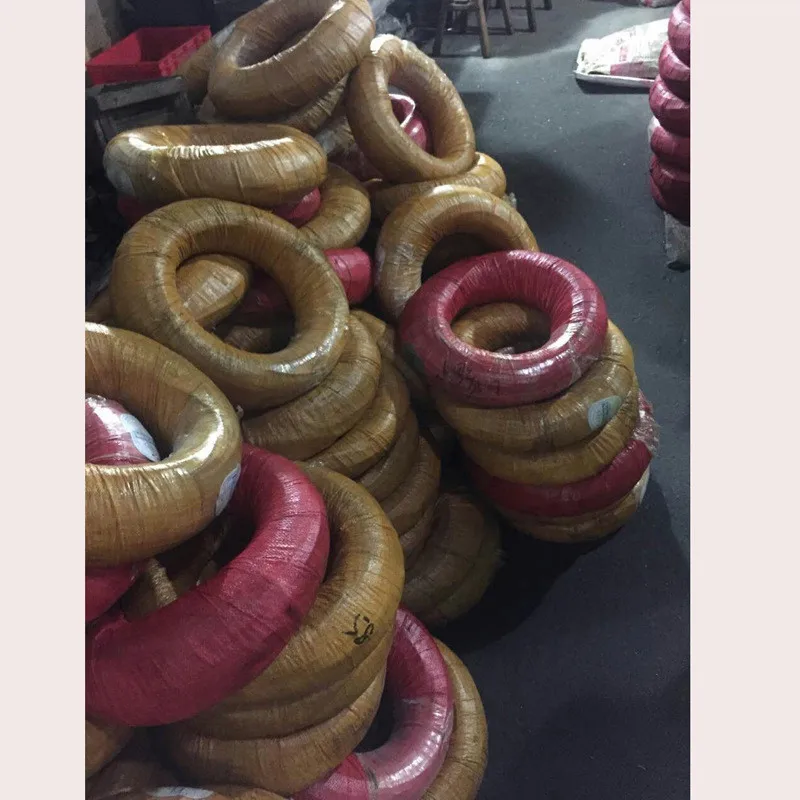 3145928520_1548396117