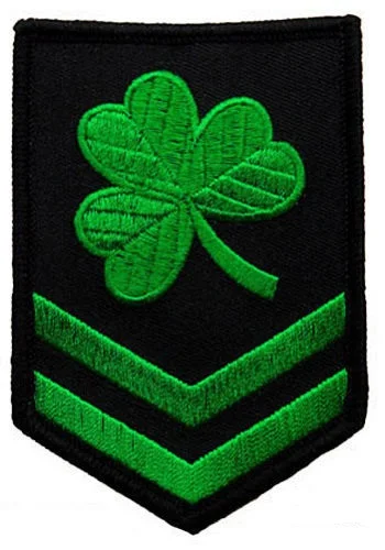 С ирландским клевером Военная нашивка вышитая LUCKY SHAMROCK Железный Шеврон зеленый