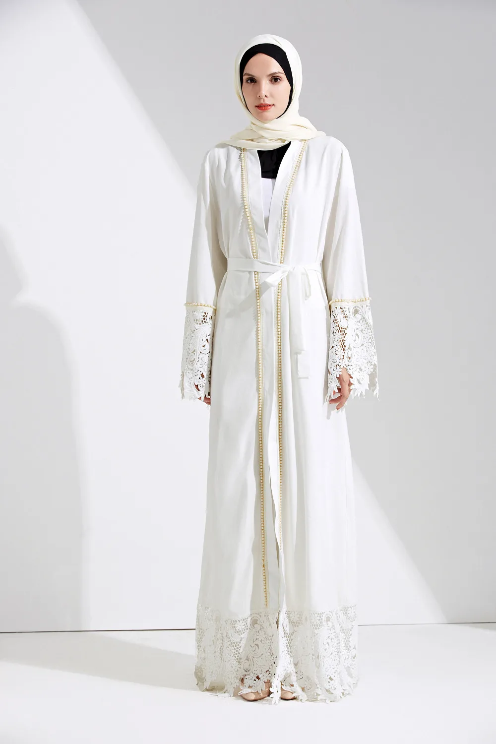Женский элегантный скромный мусульманский костюм арабский длинный рукав полная длина жемчуг кружева подол белый абайя платье с поясом D273