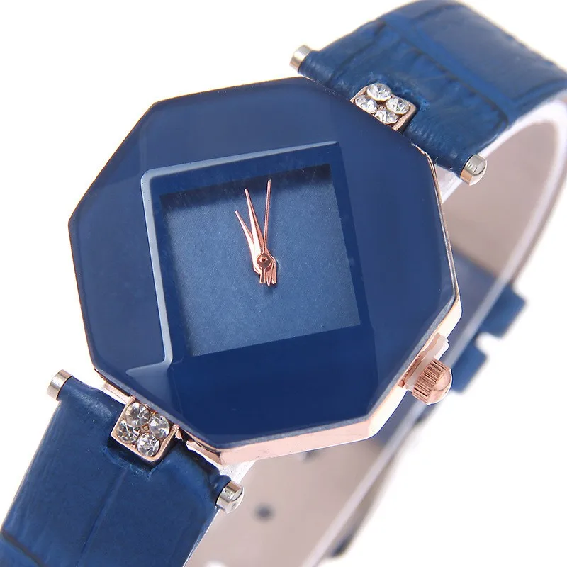 

2018 new female temperament diamond diamond temperament leisure fashion leather strap watch