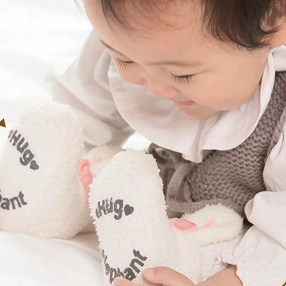 OUTAD/Носки для маленьких девочек зимние коралловые бархатные флисовые Мягкие толстые теплые носки с милым кроликом для новорожденных белые, розовые, серые, размер S/M