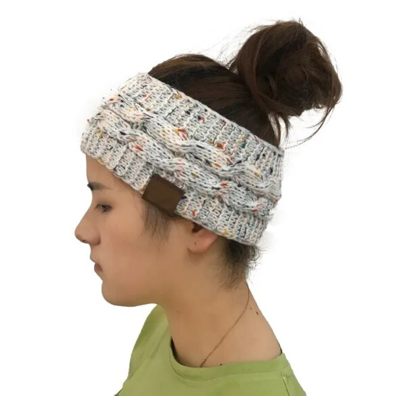 

XEONGKVI 2018 New Twist knitting hair band Brand Winter Empty Head Skullies Beanies Knitted Hats For Women And Girl 56-60cm